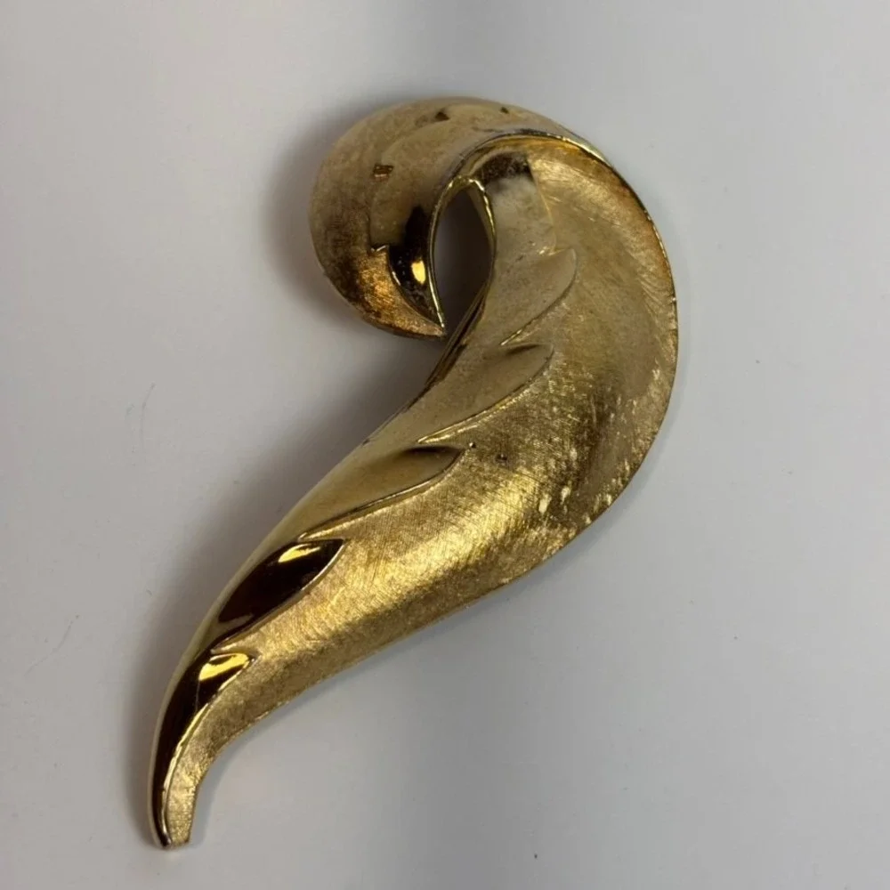 Brooch Lot Vintage‎ Hobe Trifari Silver Gold Tone Leaves Unique Collar Design